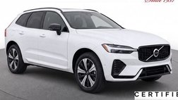 2023 Volvo XC60 Recharge T8 Plus Dark Theme