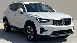 2025 Volvo XC40 B5 Plus Bright Theme