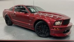 2005 Ford Mustang GT Deluxe
