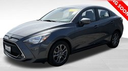 2020 Toyota Yaris LE