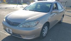 2005 Toyota Camry LE