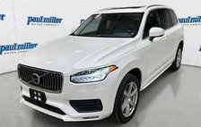 2022 Volvo XC90 T5 Momentum