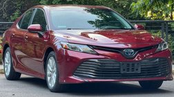 2018 Toyota Camry Hybrid LE