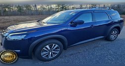 2023 Nissan Pathfinder SL
