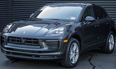 2025 Porsche Macan T