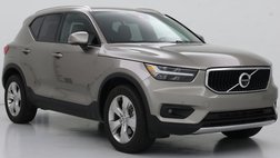 2022 Volvo XC40 T4 Momentum