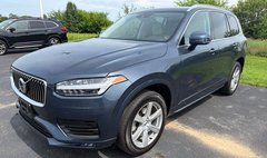 2022 Volvo XC90 T5 Momentum
