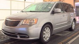 2016 Chrysler Town and Country Touring