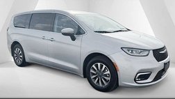 2023 Chrysler Pacifica Hybrid Touring L