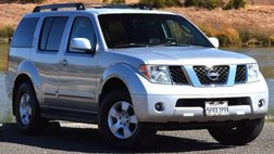 2005 Nissan Pathfinder SE