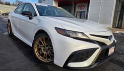 2024 Toyota Camry Hybrid SE Nightshade