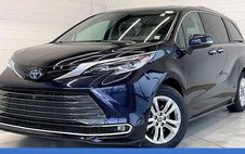 2023 Toyota Sienna Platinum 7-Passenger