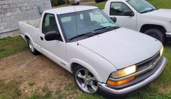 2002 Chevrolet S-10 LS
