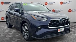 2022 Toyota Highlander Hybrid XLE