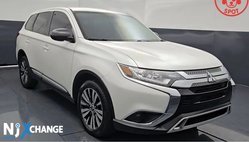 2020 Mitsubishi Outlander SE