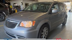 2016 Chrysler Town and Country Touring