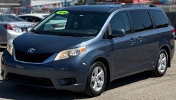 2014 Toyota Sienna LE FWD 8-Passenger V6