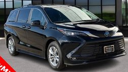 2025 Toyota Sienna XLE 7-Passenger