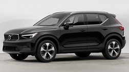 2023 Volvo XC40 B5 Plus Bright Theme