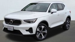 2025 Volvo XC40 B5 Core Bright Theme
