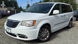 2014 Chrysler Town and Country Touring-L