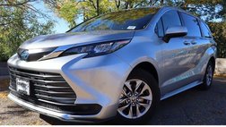 2025 Toyota Sienna LE 8-Passenger