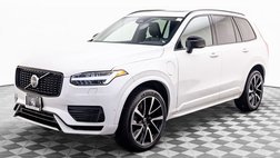 2023 Volvo XC90 Recharge T8 Plus Dark Theme