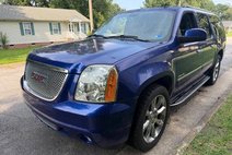 2010 GMC Yukon XL Denali