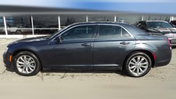 2017 Chrysler 300 Limited