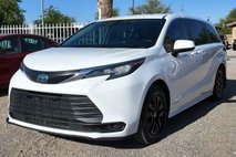 2021 Toyota Sienna LE 8-Passenger