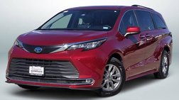 2022 Toyota Sienna XLE