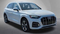 2023 Audi Q5 quattro Premium Plus 40 TFSI
