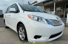 2013 Toyota Sienna LE