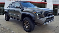 2024 Toyota Tacoma Trailhunter HV