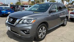 2020 Nissan Pathfinder SV