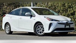 2022 Toyota Prius LE