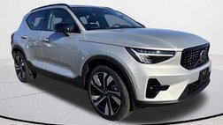 2025 Volvo XC40 B5 Plus Dark Theme