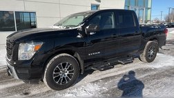 2023 Nissan Titan SV