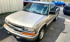 2000 Chevrolet S-10 LS