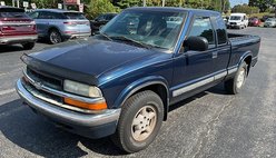 2000 Chevrolet S-10 LS