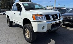 2004 Nissan Titan SE