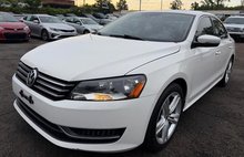 2014 Volkswagen Passat 1.8T SE