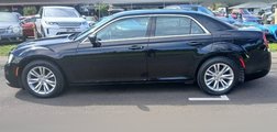 2017 Chrysler 300 Limited