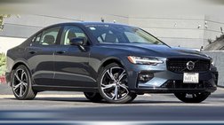2024 Volvo S60 B5 Plus Dark Theme