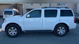 2005 Nissan Pathfinder LE