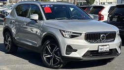 2025 Volvo XC40 B5 Core Bright Theme