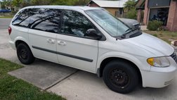 2005 Chrysler Town and Country Base
