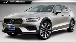 2026 Volvo V60 Cross Country B5 Ultra