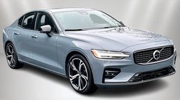 2024 Volvo S60 B5 Plus Dark Theme