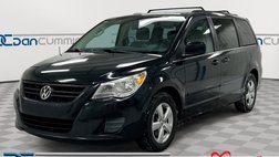 2011 Volkswagen Routan SE